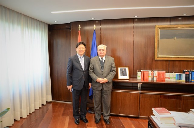 Visita del Presidente de la Comisión de Justicia de la Asamblea Nacional de la República de Corea